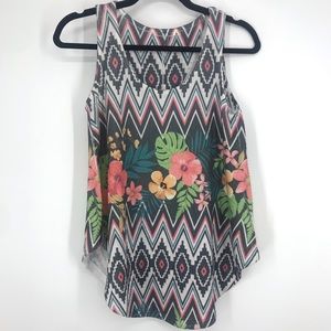 🖤Gaze tropical knit tank top size med/small
